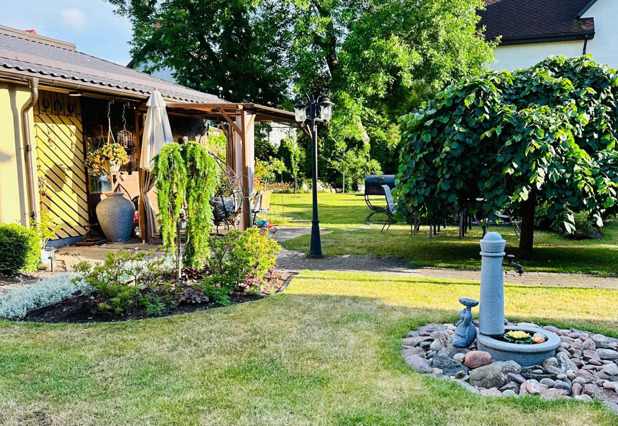Anni Apartamento Ventspils Exterior foto
